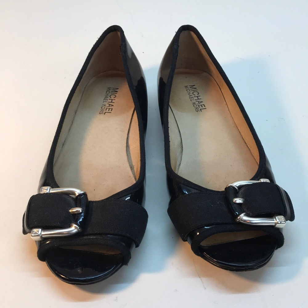 Michael Kors Black OpenToe Flats Size 6